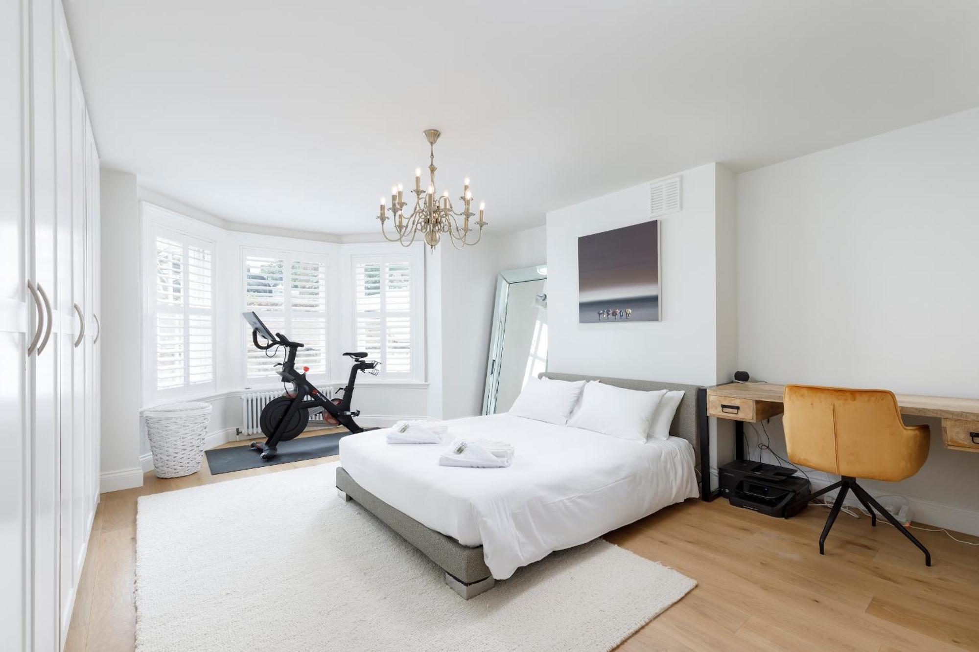 Апартаменты Spacious 2 Bedroom With Beautiful Garde Брайтонн
